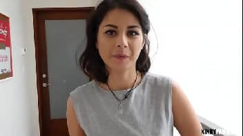 Porno antigo da ninfeta que acabou caindo na net fodendo gostoso