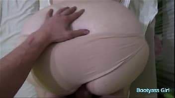 Bumbumamador da gordinha dando de quatro em video Bumbumamador da gordinha dando de quatro em video