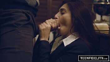 Gif de boquete e sexo quente com estudante safada Gif de boquete e sexo quente com estudante safada