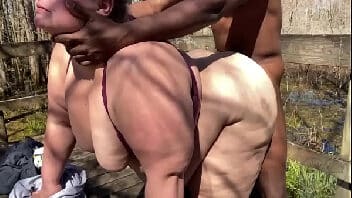 Video pornô gratis gordinha trepando ao ar livre Video pornô gratis gordinha trepando ao ar livre