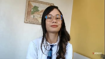 Sexo anal virgem levando muita rola Sexo anal virgem levando muita rola